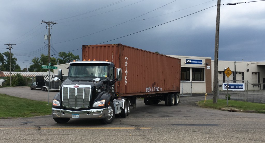 Last of 5 containers leaving Mano a Mano, August 2017.